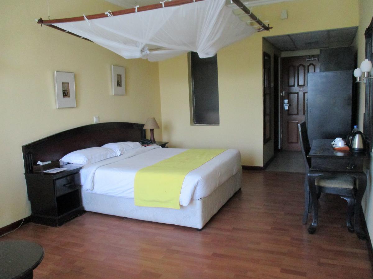 Giraffe Ocean View Hotel دار السلام المظهر الخارجي الصورة