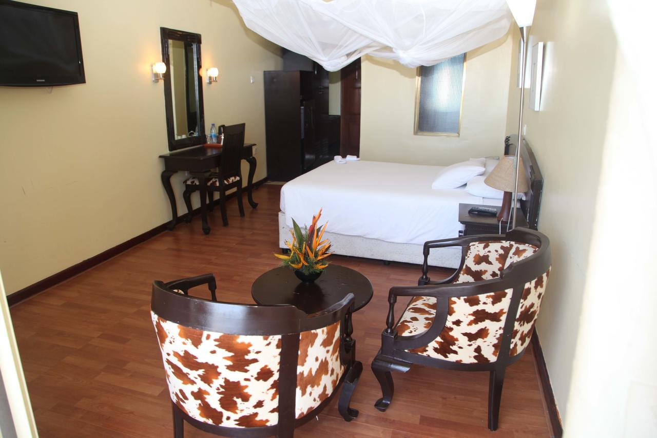 Giraffe Ocean View Hotel دار السلام المظهر الخارجي الصورة